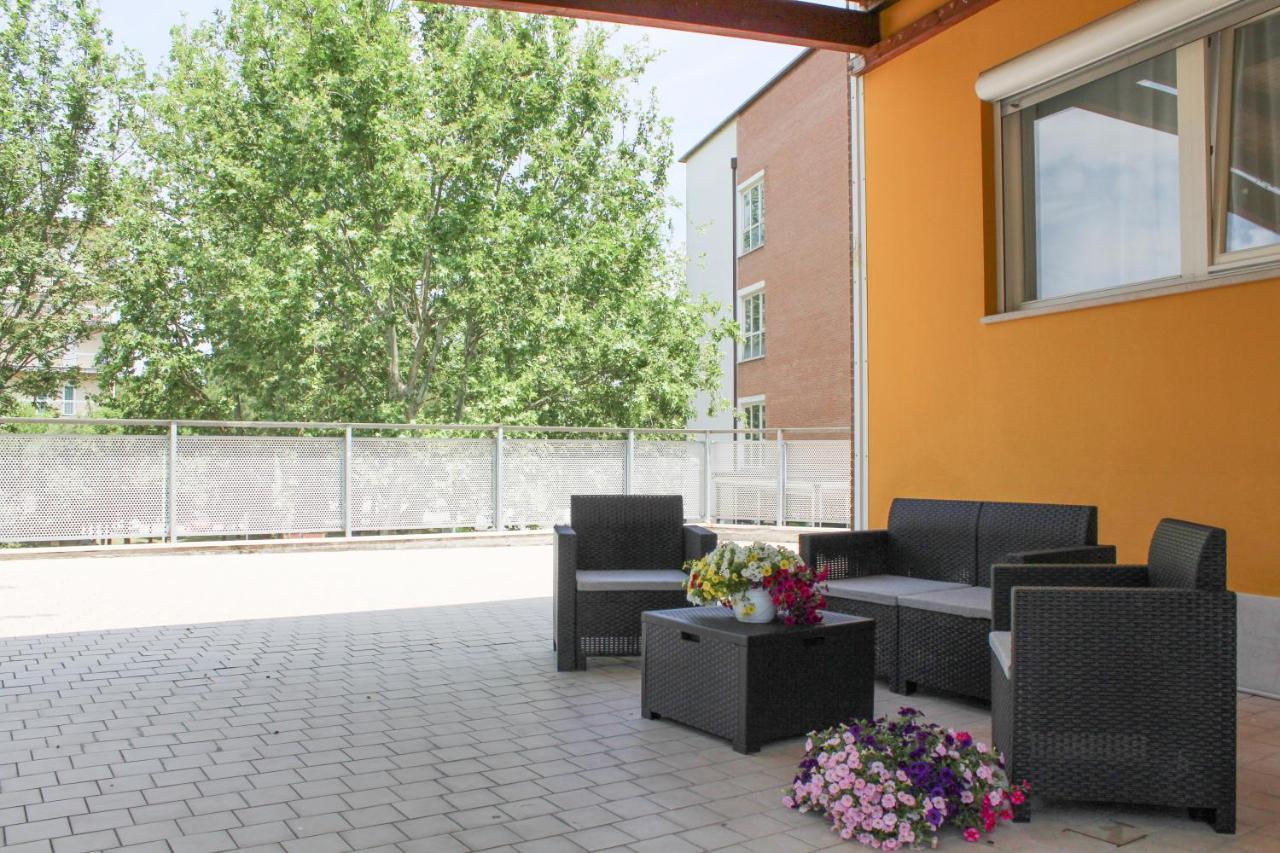 Altum Villare Apartments Ravenna Bagian luar foto